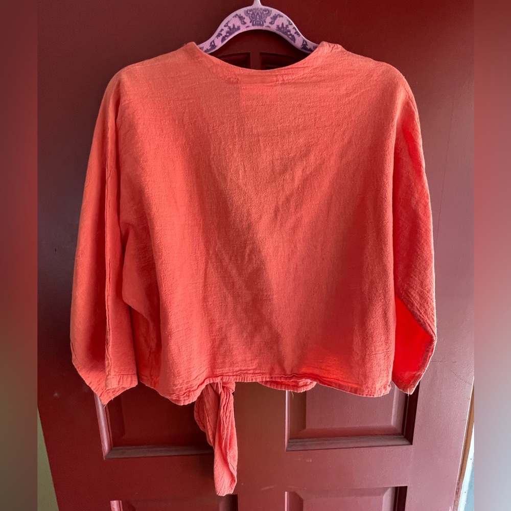 - Beautiful salmon 🍣 colored 100% cotton front tie cropped coverup. - Picture 3 of 5